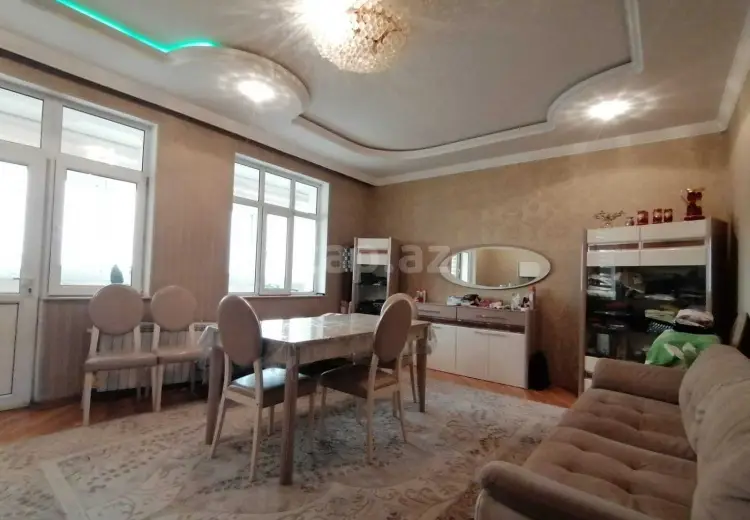3 otaqlı mənzil , Bakı