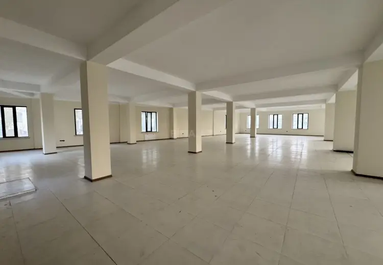 2200 m² Obyekt / Ofis Kirayə (aylıq), Əhmədli, Xətai, Bakı