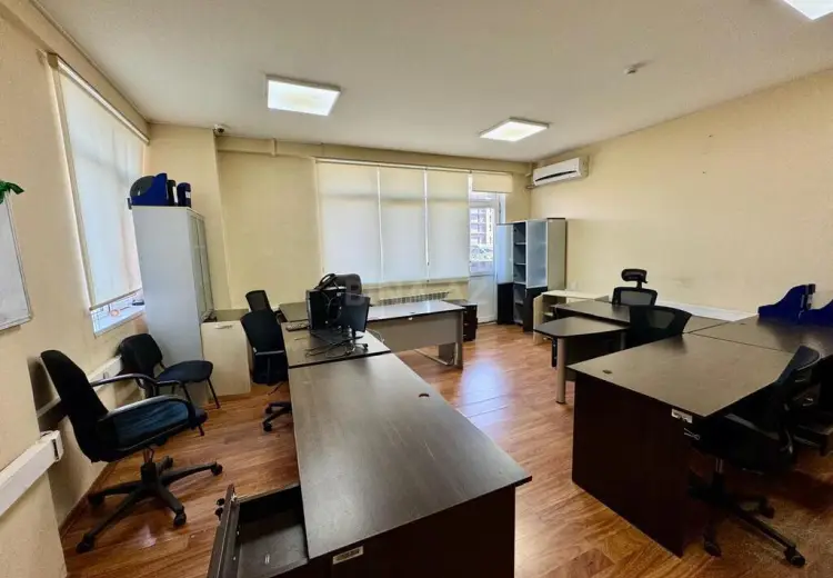 860 m² Obyekt / Ofis Kirayə (aylıq), Nəsimi, Bakı