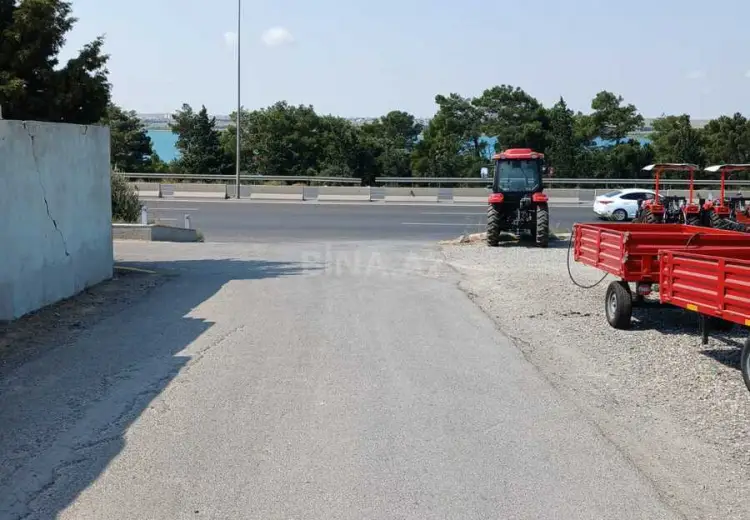 11 sot Torpaq Satılır, Saray, Abşeron