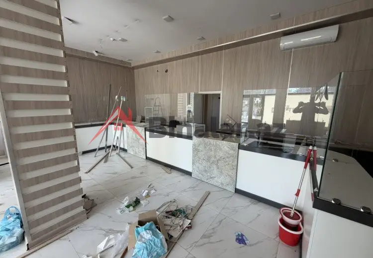 135 m² Obyekt / Ofis Kirayə (aylıq), Bakı