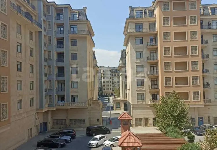 5 otaqlı mənzil , Bakı