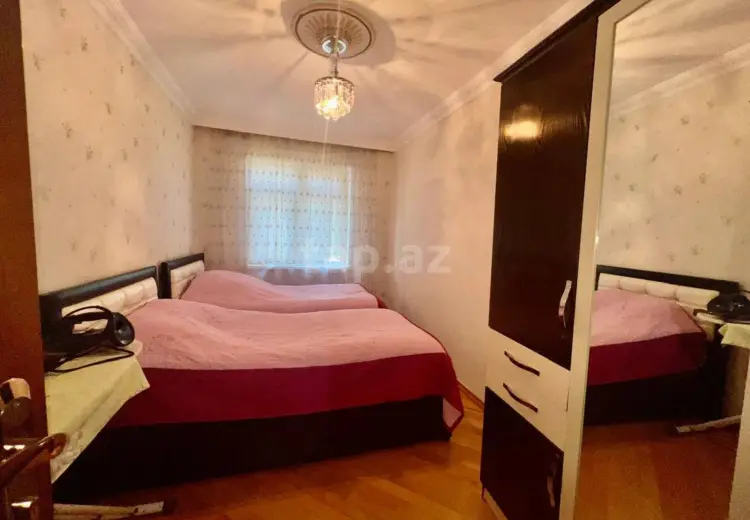 4 otaqlı mənzil , Bakı