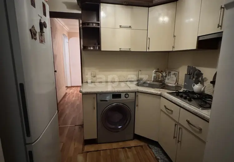3 otaqlı mənzil , Bakı