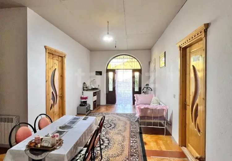 4 otaqlı mənzil , Qazax