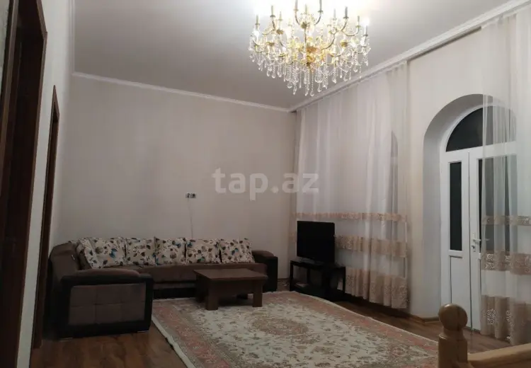 4 otaqlı mənzil , Qusar