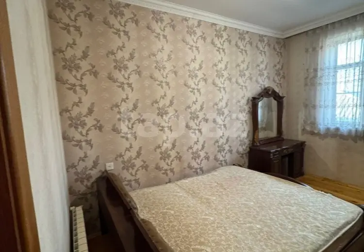 450 AZN - 4 otaqlı mənzil Kirayə (aylıq), Bakı