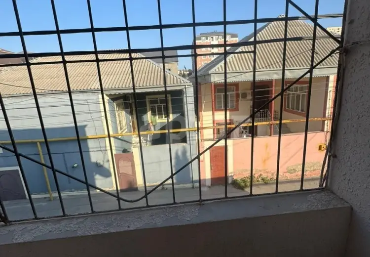 450 AZN - 4 otaqlı mənzil Kirayə (aylıq), Bakı