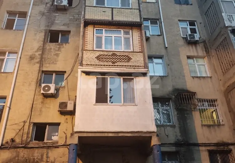 4 otaqlı mənzil , Bakı