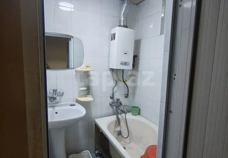 4 otaqlı mənzil , Bakı