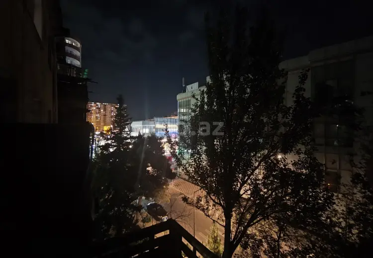 4 otaqlı mənzil , Bakı