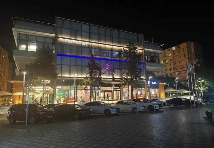 4 otaqlı mənzil , Bakı