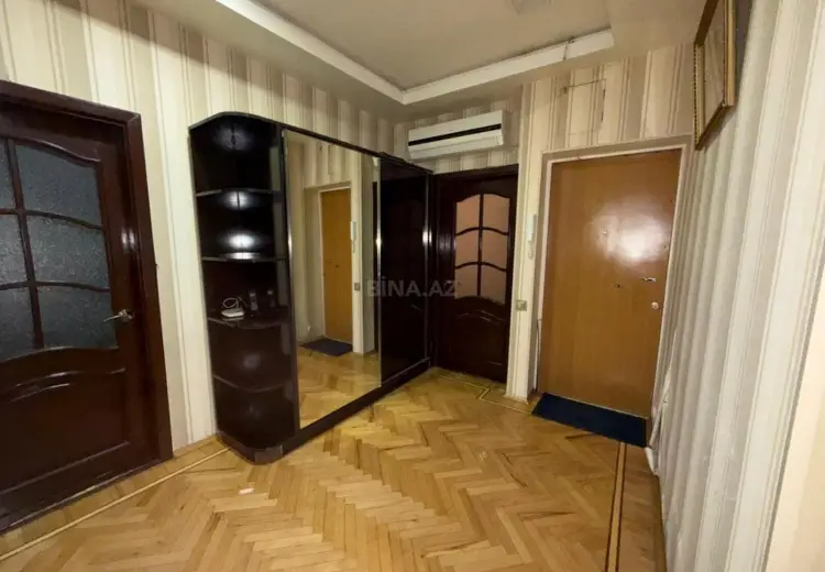 4 otaqlı mənzil Satılır, 4-cü mikrorayon, Nəsimi, Bakı
