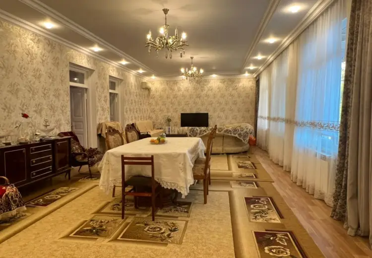 6 otaqlı mənzil Satılır, Gəncə