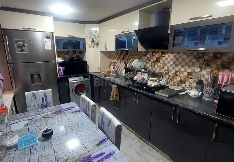 5 otaqlı mənzil Satılır, Quba