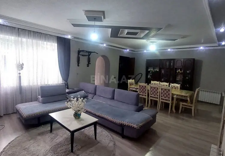 5 otaqlı mənzil Satılır, Quba