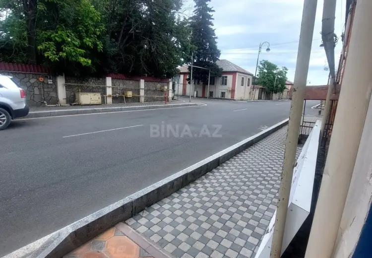 5 otaqlı mənzil Satılır, Quba