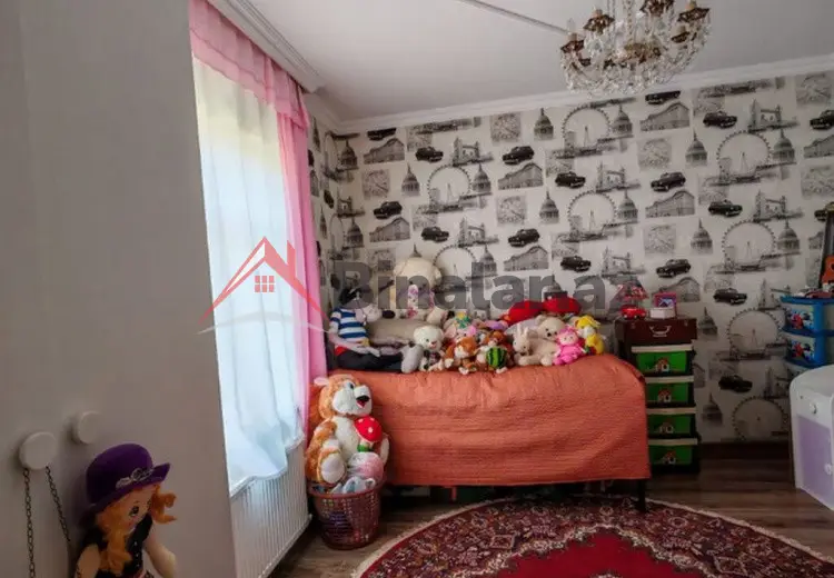 5 otaqlı mənzil Satılır, Şamaxı