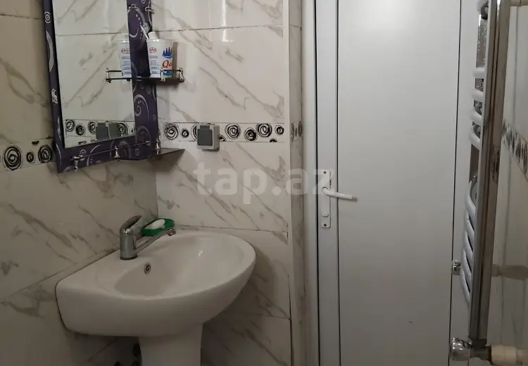 4 otaqlı mənzil , Bakı