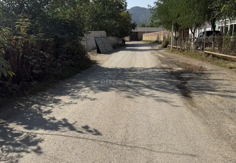 5 sot Torpaq Satılır, Qəbələ