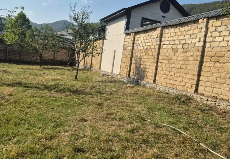 5 sot Torpaq Satılır, Qəbələ