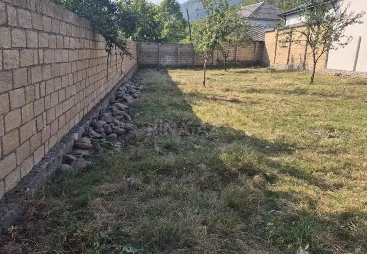 5 sot Torpaq Satılır, Qəbələ
