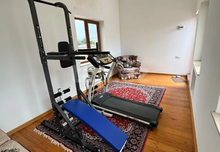 9 otaqlı mənzil , Bakı