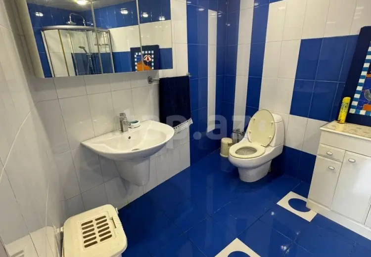 9 otaqlı mənzil , Bakı