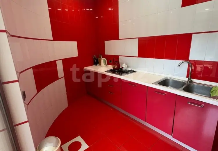 9 otaqlı mənzil , Bakı