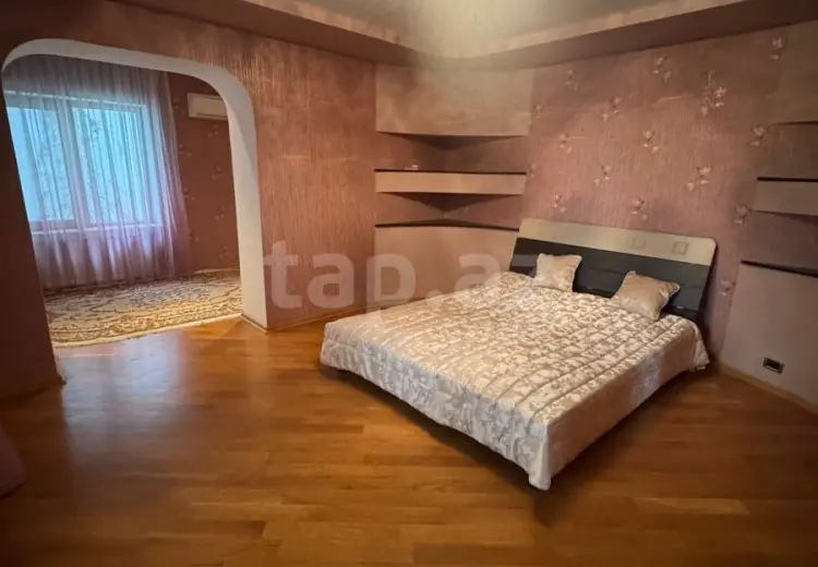 9 otaqlı mənzil , Bakı