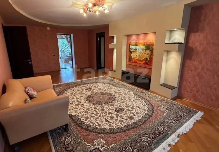 9 otaqlı mənzil , Bakı