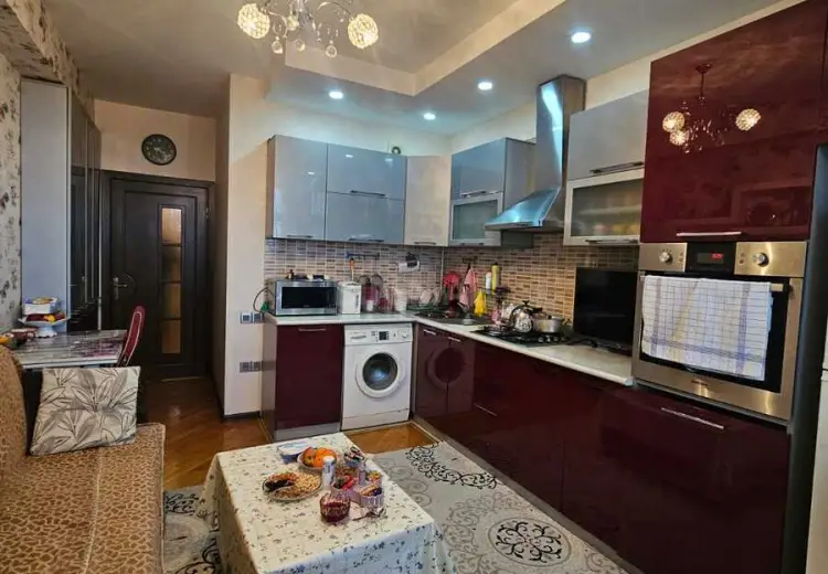 2 otaqlı mənzil Satılır, 8-ci kilometr, Nizami, Bakı