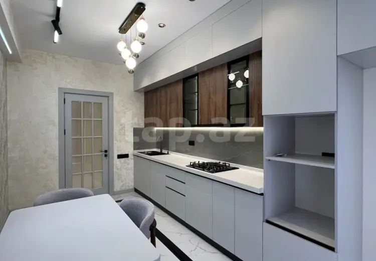 3 otaqlı mənzil , Bakı
