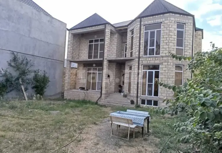 6 otaqlı mənzil , Gəncə