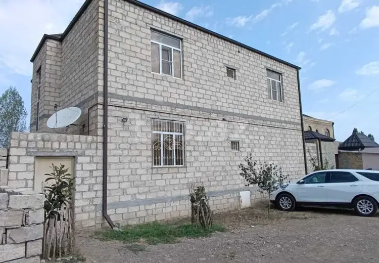 6 otaqlı mənzil , Gəncə