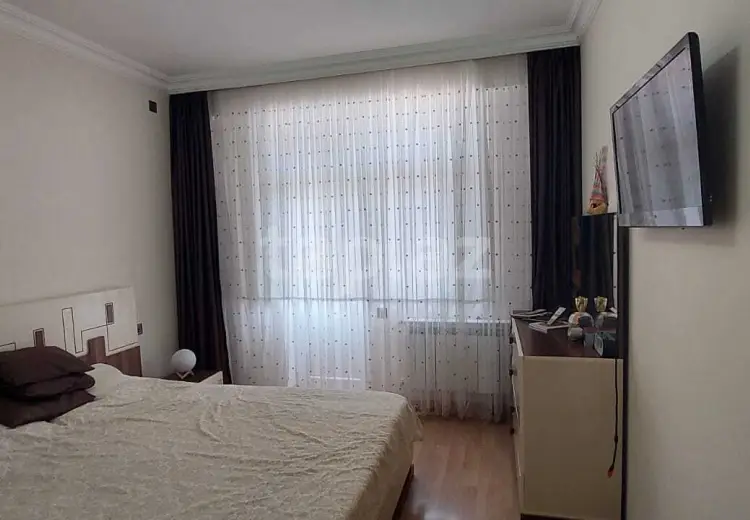 4 otaqlı mənzil , Bakı