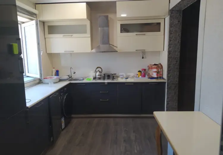 3 otaqlı mənzil , Bakı