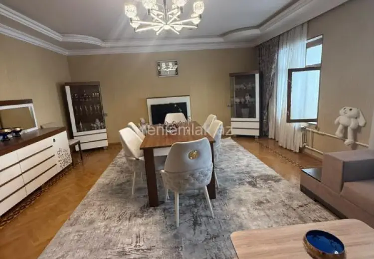 310 000 AZN - 5 otaqlı mənzil Satılır, Nizami, Bakı