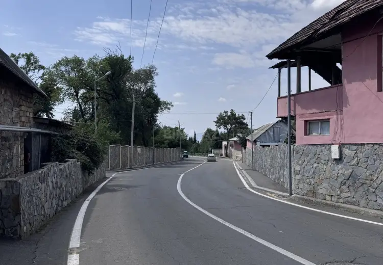 9.3 sot Torpaq Satılır, Oğuz