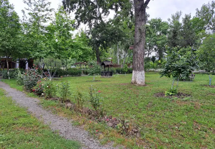 4000 m² Obyekt / Ofis Satılır, Xaçmaz
