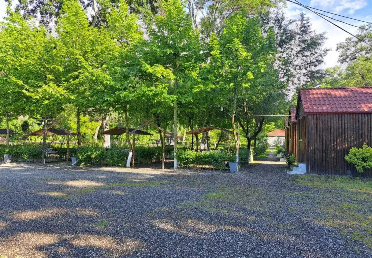 4000 m² Obyekt / Ofis Satılır, Xaçmaz