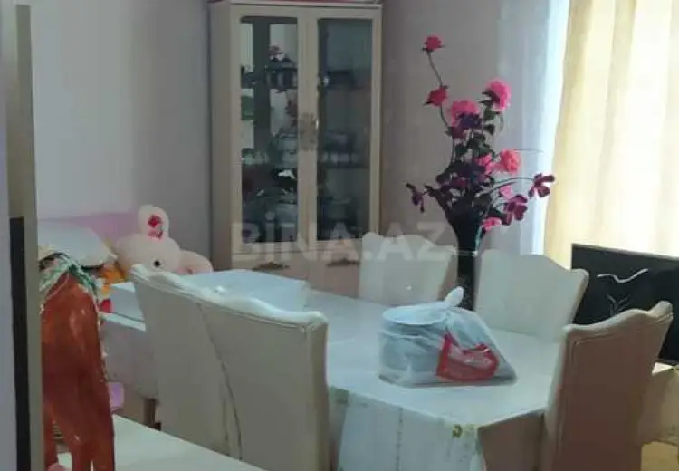 4 otaqlı mənzil Satılır, Qəbələ