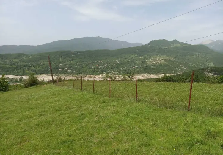12 sot Torpaq Satılır, Şamaxı