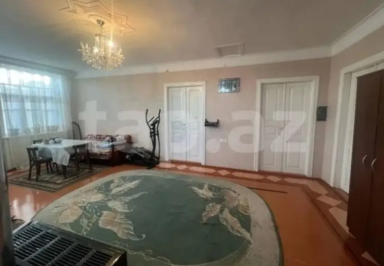 6 otaqlı mənzil , Qusar