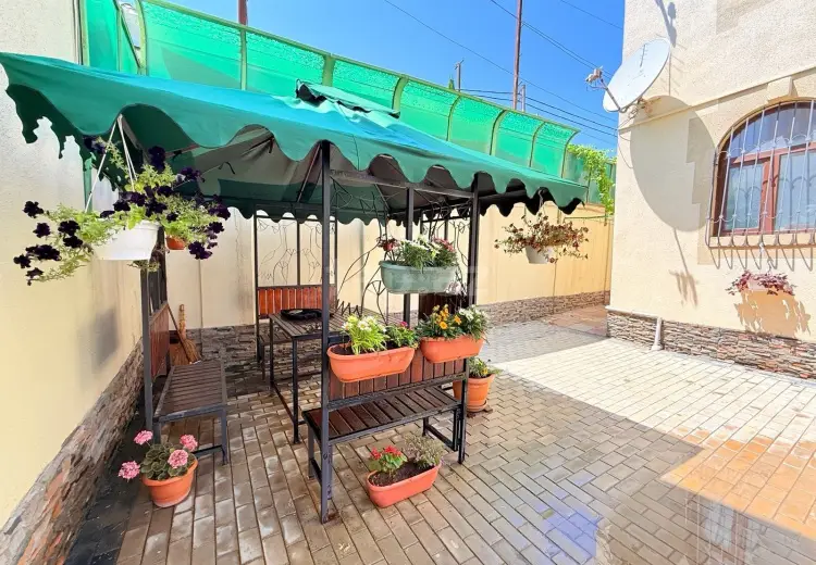6 otaqlı mənzil , Xırdalan