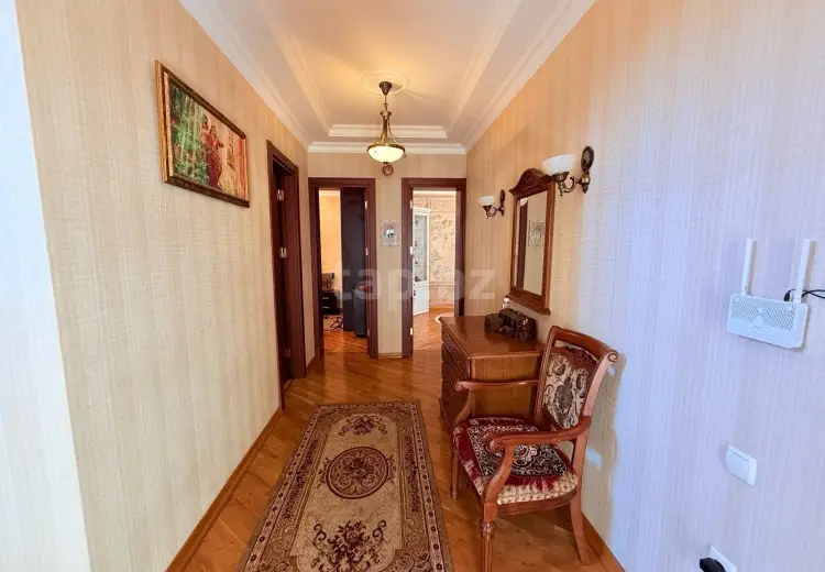 6 otaqlı mənzil , Xırdalan