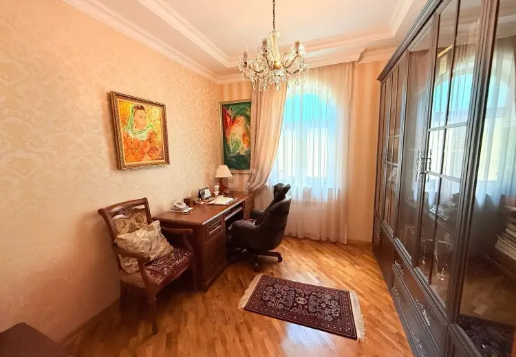 6 otaqlı mənzil , Xırdalan