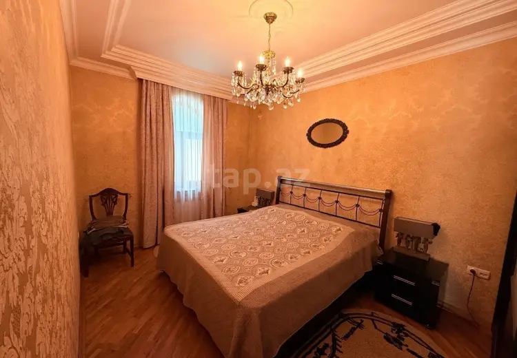 6 otaqlı mənzil , Xırdalan