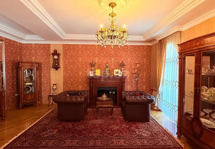 6 otaqlı mənzil , Xırdalan