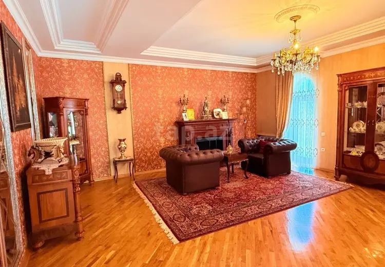 6 otaqlı mənzil , Xırdalan